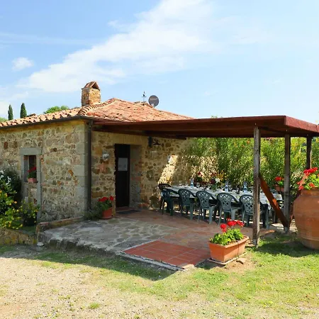 בית נופש Poggio Velluto By Interhome *